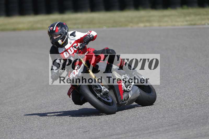 /21 17.06.2026  Ducati Schweiz Track Warmup ADR/Gruppe gelb/902